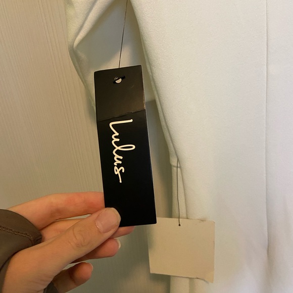 Lulu’s Westwood Sheath Dress🤍 - Picture 5 of 5